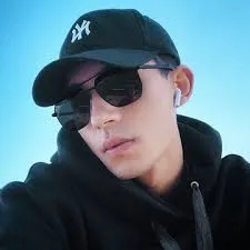 德学院-最专业的华人德州扑克学习与策略分享社区