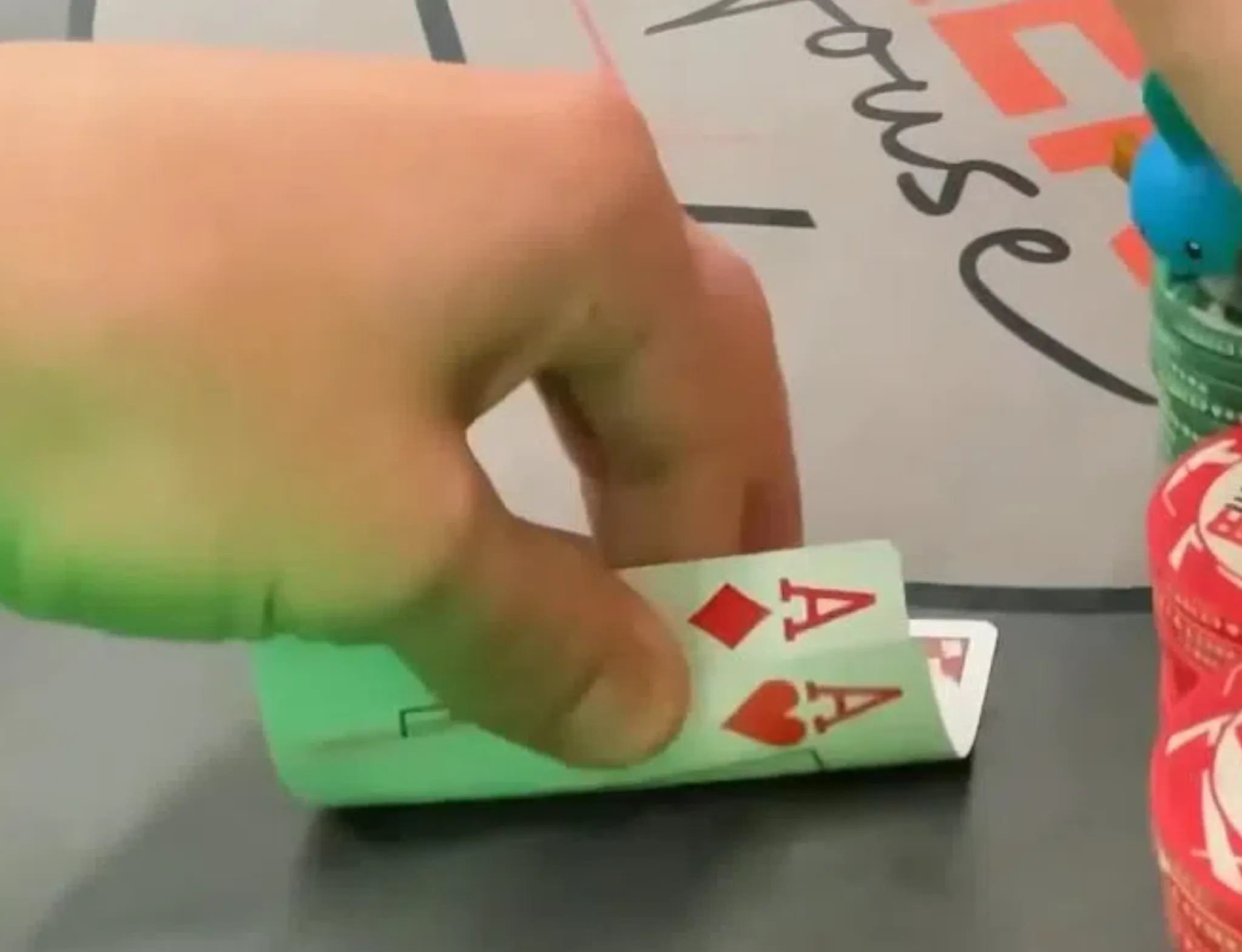 德学院-最专业的华人德州扑克学习与策略分享社区